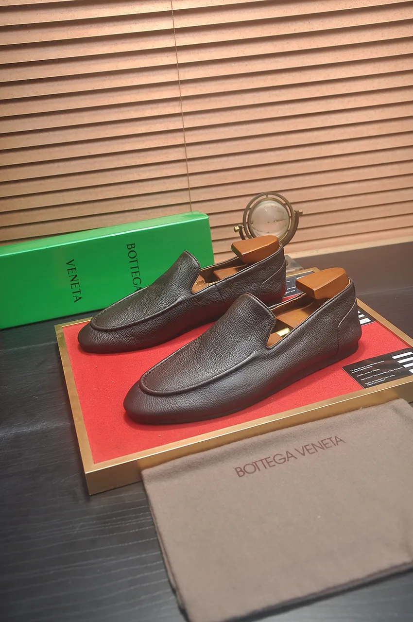Men's shoes 💰460💶 [Botteg Venetta (BV)] (wallet shoes) exclusive new model official website new model The upper is made of high-quality top calfskin. Delicate feel and flowing luxurious texture. Tailored for refined men to create a noble aura. Delicate and regular Mark hand stitching. Smooth lines. Full sheepskin lining, comfortable to wash sweat. 38-44